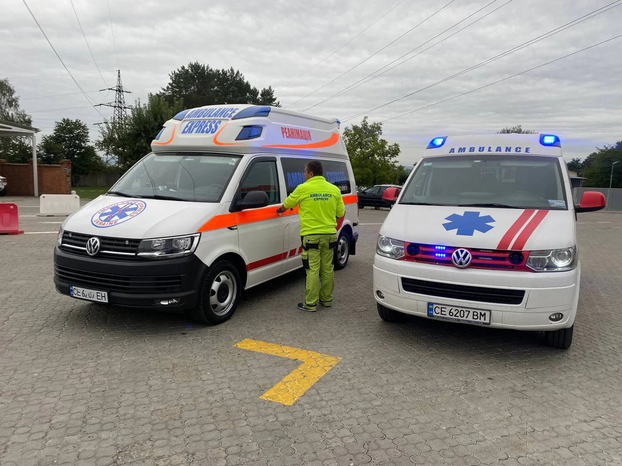 Наші реанімобілі