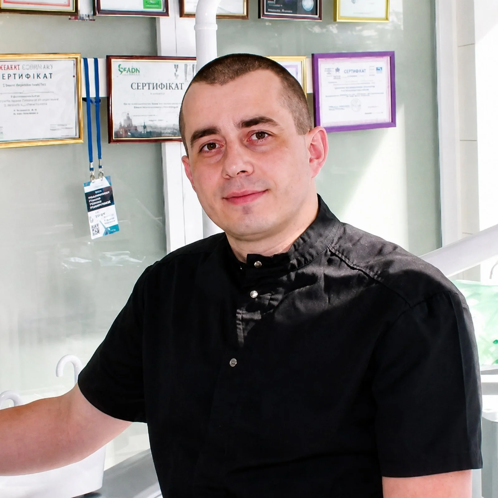 Гарбар Тимур Анатолійович — стоматолог-імплантолог